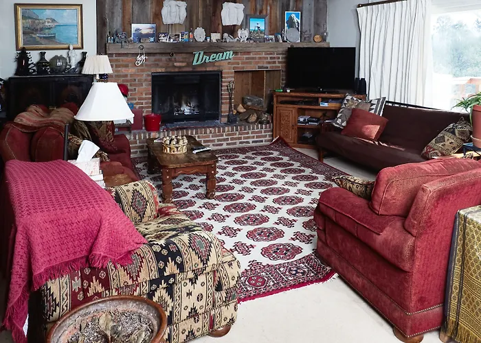 Devils Tower Lodge Bed & Breakfast Bed & Breakfast