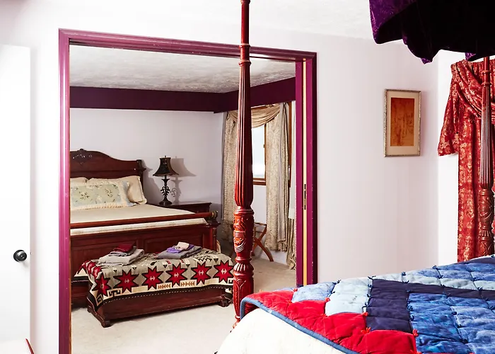 Devils Tower Lodge Bed & Breakfast Bed & Breakfast